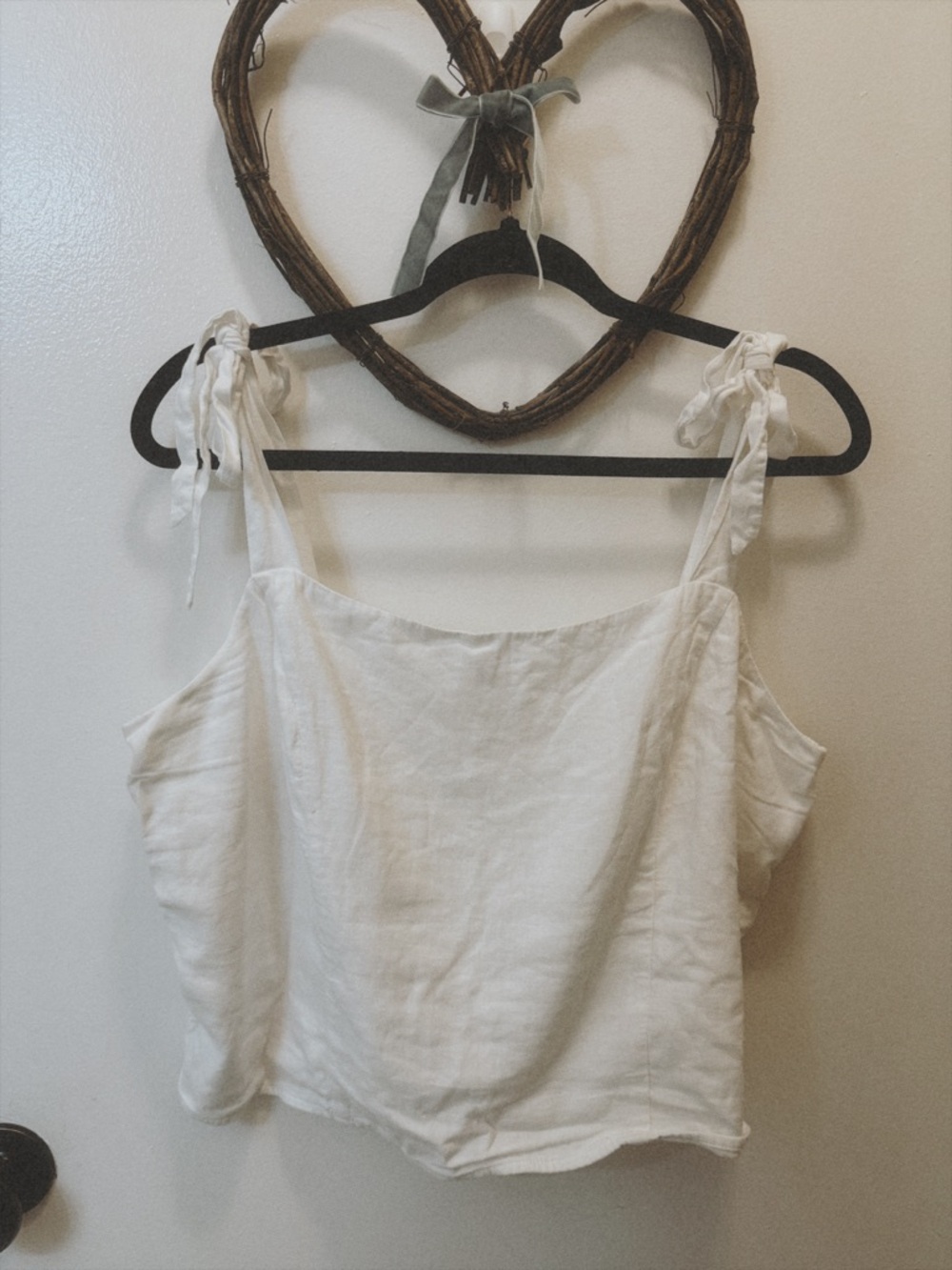 Old Navy Cropped Tie-Sleeve Tank Top